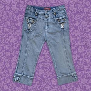 2000s Mengyan Blue Denim Capri Jeans with Silver Buckle Detail | Size 31